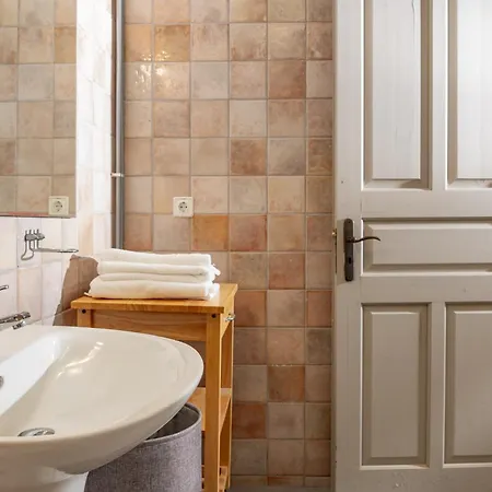 아파트 Orama Stone - Authentic Hospitality In A Historical Location, By Zantewize *