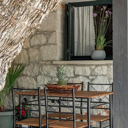 Orama Stone - Authentic Hospitality In A Historical Location, By Zantewize Appartamento *