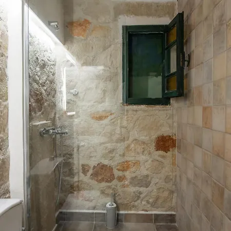 Apartman Orama Stone - Authentic Hospitality In A Historical Location, By Zantewize Zákinthosz