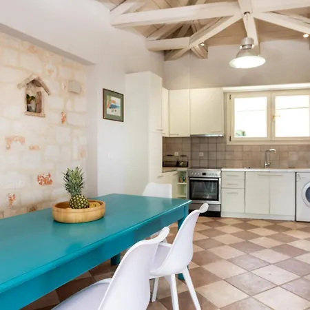 Orama Stone - Authentic Hospitality In A Historical Location, By Zantewize Appartamento *