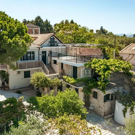 Orama Stone - Authentic Hospitality In A Historical Location, By Zantewize *