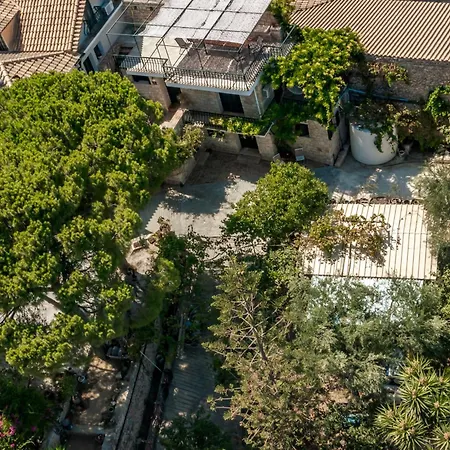 Apartman Orama Stone - Authentic Hospitality In A Historical Location, By Zantewize