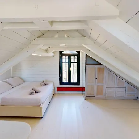 Orama Stone - Authentic Hospitality In A Historical Location, By Zantewize Apartmán Zakynthos