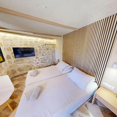 Orama Stone - Authentic Hospitality In A Historical Location, By Zantewize Apartmán *