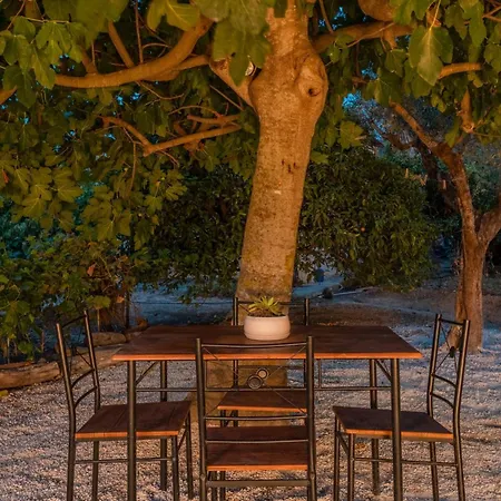 Orama Stone - Authentic Hospitality In A Historical Location, By Zantewize 자킨토스 타운