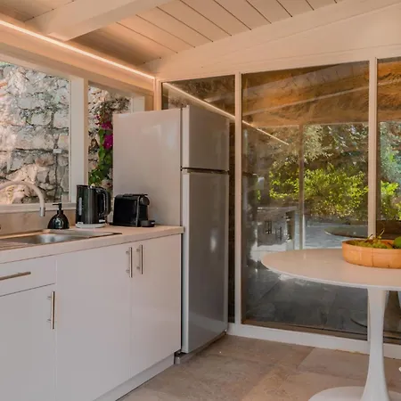 Orama Stone - Authentic Hospitality In A Historical Location, By Zantewize