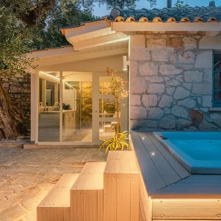 Orama Stone - Authentic Hospitality In A Historical Location, By Zantewize *