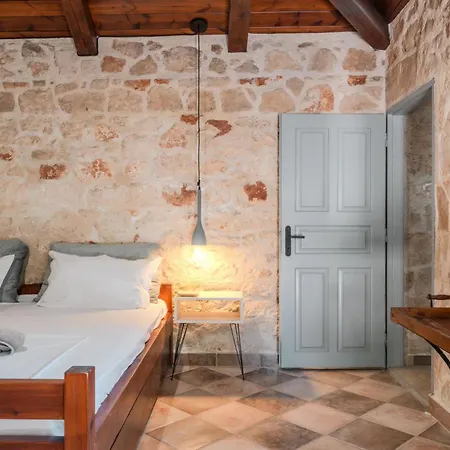 Orama Stone - Authentic Hospitality In A Historical Location, By Zantewize *