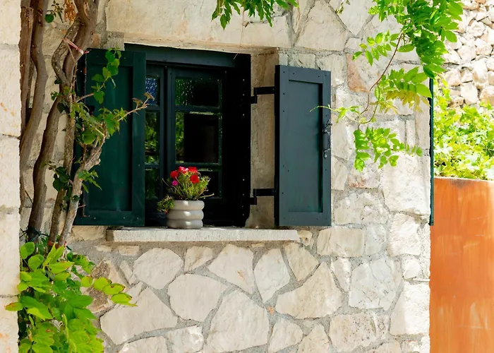 Orama Stone - Authentic Hospitality In A Historical Location, By Zantewize