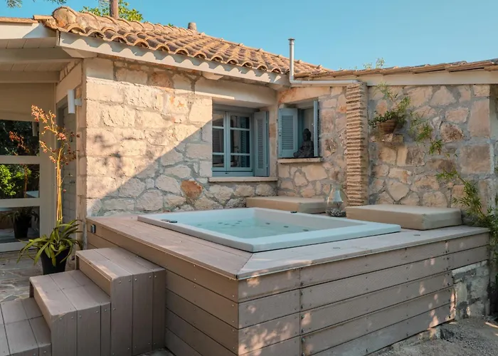 Orama Stone - Authentic Hospitality In A Historical Location, By Zantewize * Ζάκυνθος Πόλη
