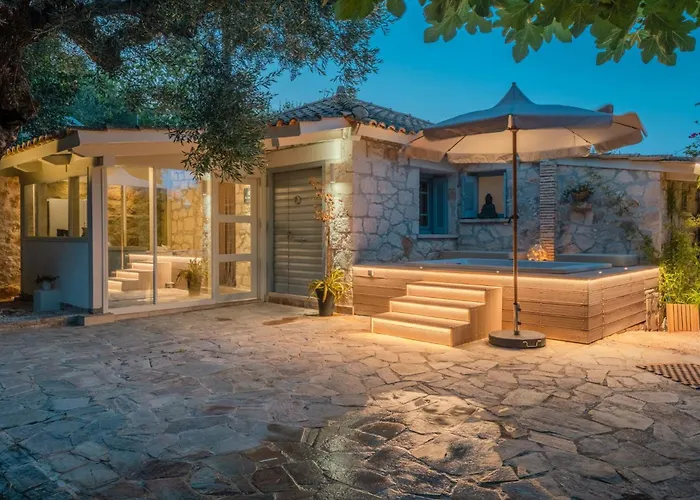 Orama Stone - Authentic Hospitality In A Historical Location, By Zantewize * Ζάκυνθος Πόλη