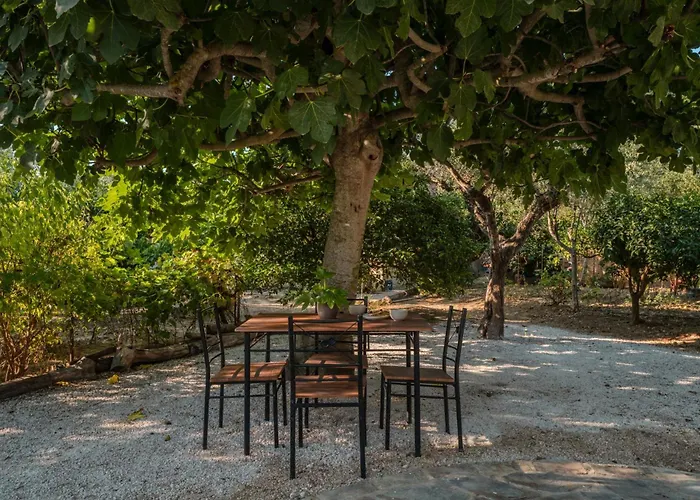 Orama Stone - Authentic Hospitality In A Historical Location, By Zantewize * Ζάκυνθος Πόλη