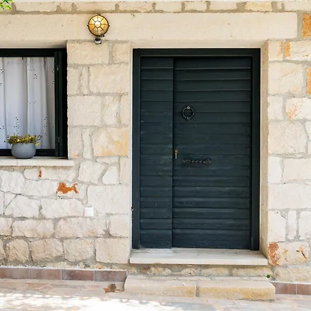 Orama Stone - Authentic Hospitality In A Historical Location, By Zantewize *