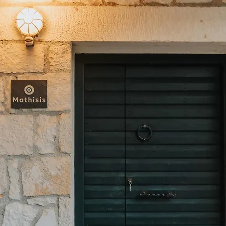 Orama Stone - Authentic Hospitality In A Historical Location, By Zantewize مدينة زاكينثوس